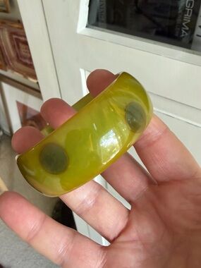 Art Deco Bakelite Bangle